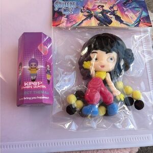 K- pop Demond hunter Squeeze Me Toy and one hipper box surprise